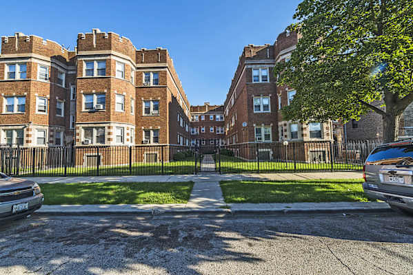 7109-15 S Ridgeland Ave property